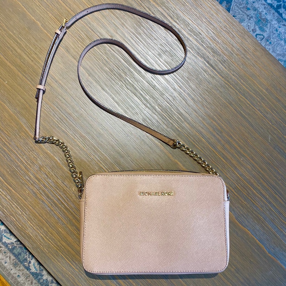 Michael Kors Jet Set Large Crossbody Bag